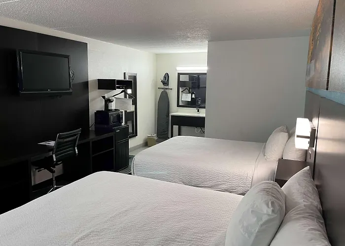Days Inn By Wyndham Calhoun Ga I-75 And Us-41