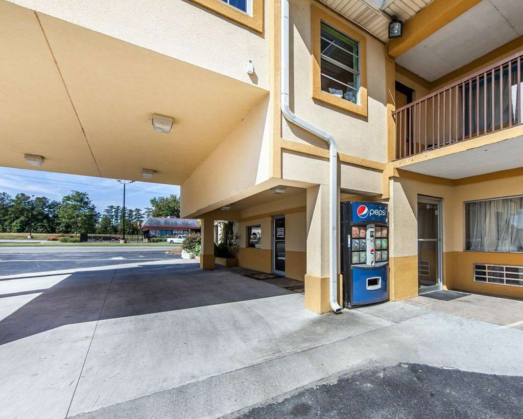 Days By Wyndham Ga I-75 And Us-41 Hotel 2*