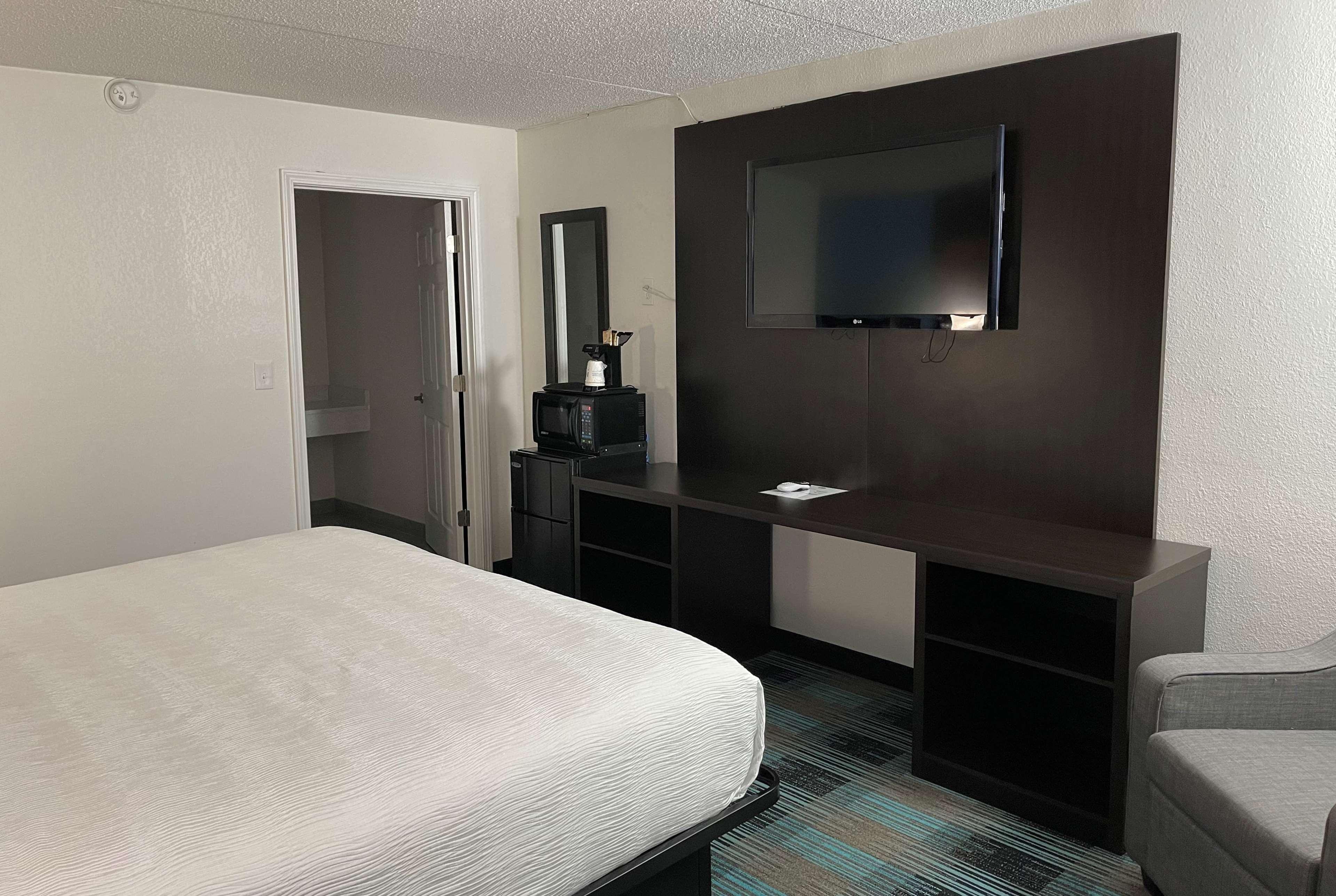 Hotel Days By Wyndham Ga I-75 And Us-41 2*